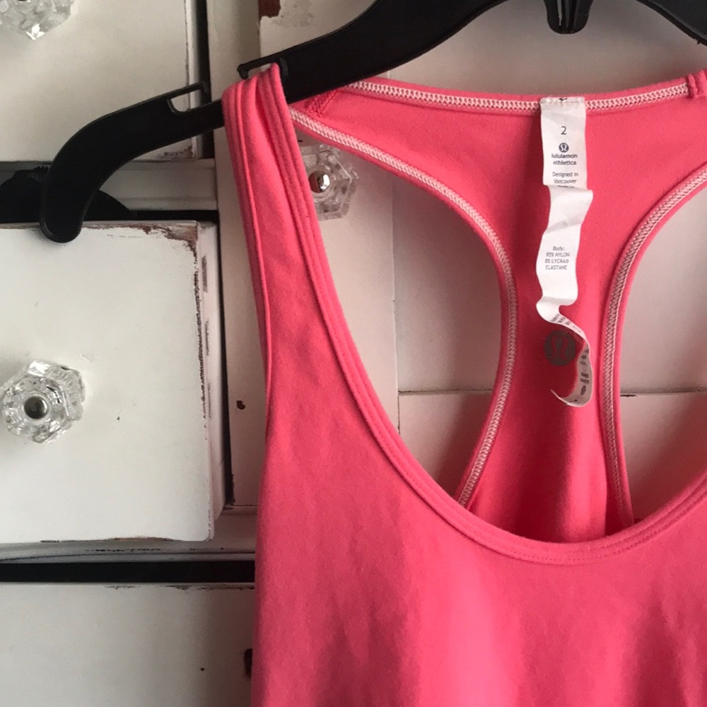 Lululemon tank